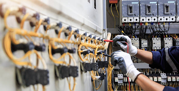 Professional Electrician technician working in Fairfield Bay, AR